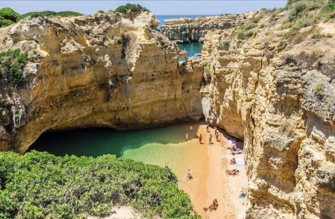 Appartement Standing Au Coeur D'Albufeira Bagian luar foto