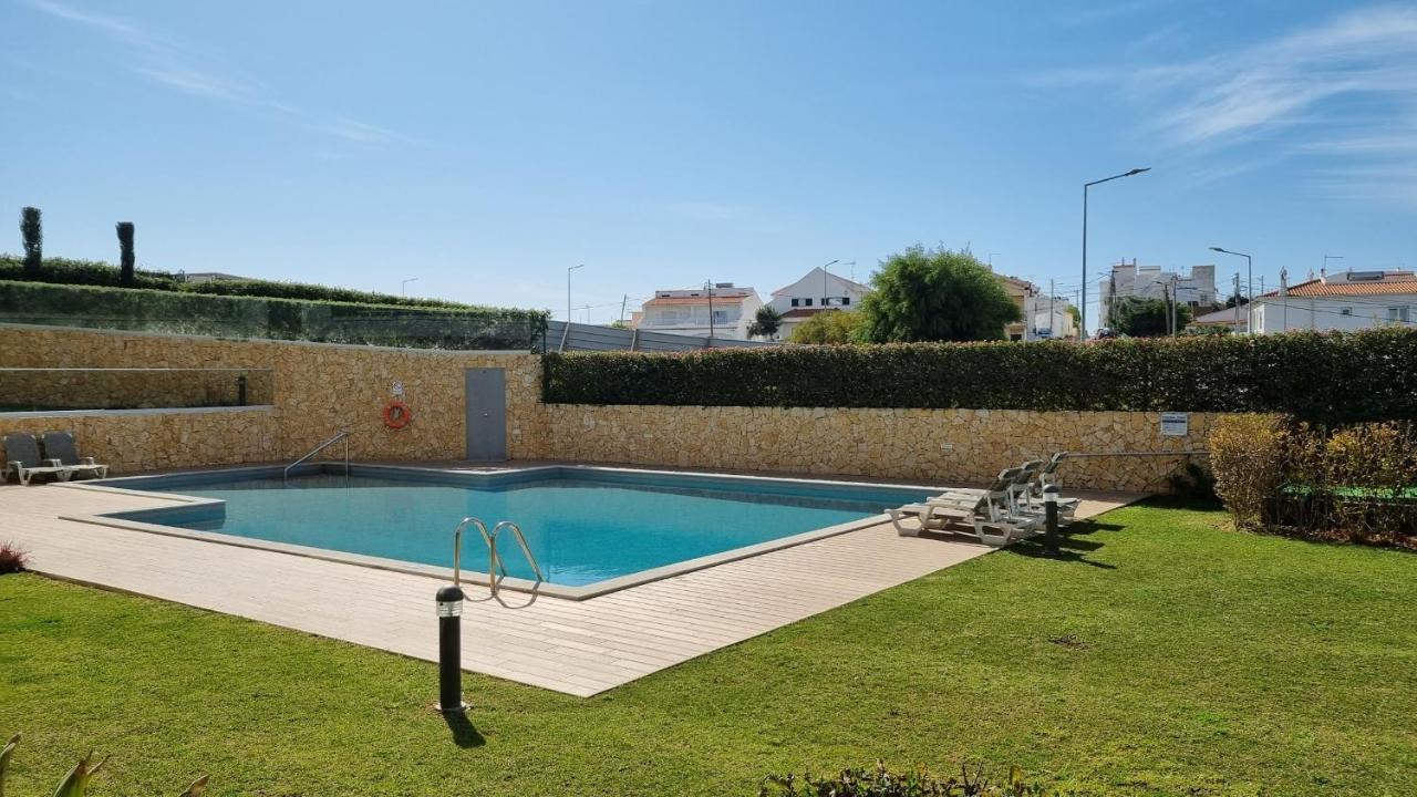 Appartement Standing Au Coeur D'Albufeira Bagian luar foto